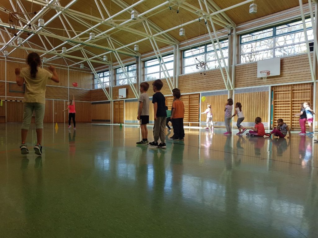 Grundschulaktion der Handball-Füchse in Gerolsbach