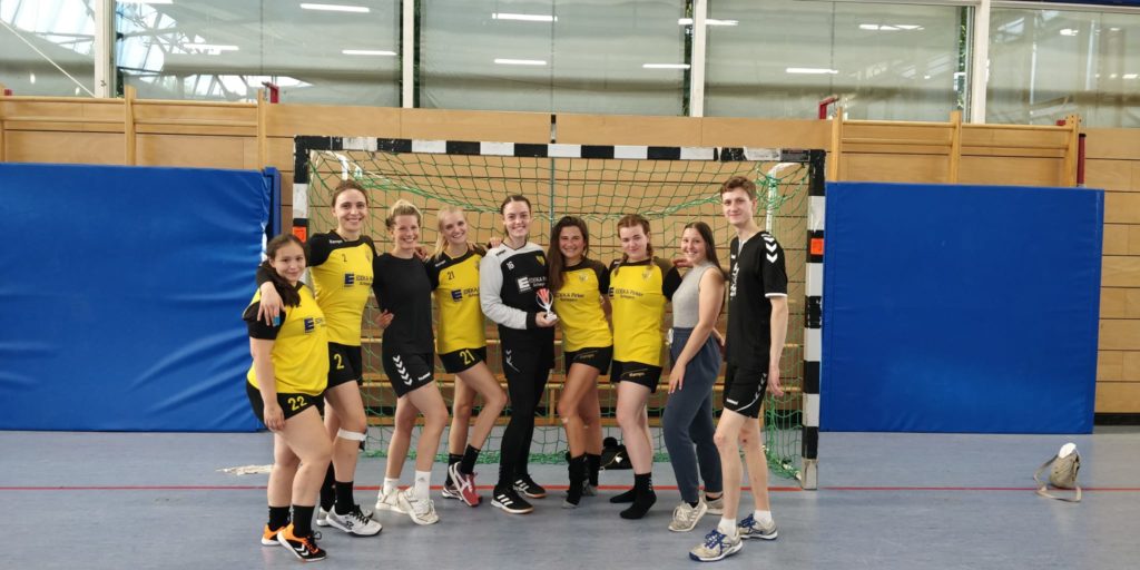 Die Damen der Handball-Füchse Scheyern beim Fuchs-Cup