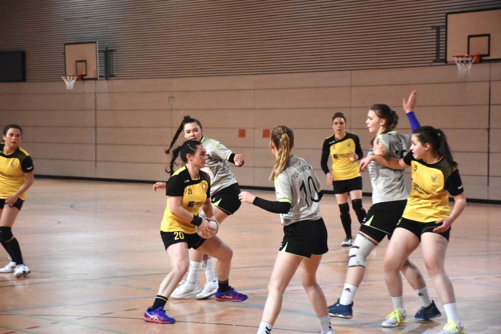 Damen beim Relegationsrückspiel gegen TSV Simbach II