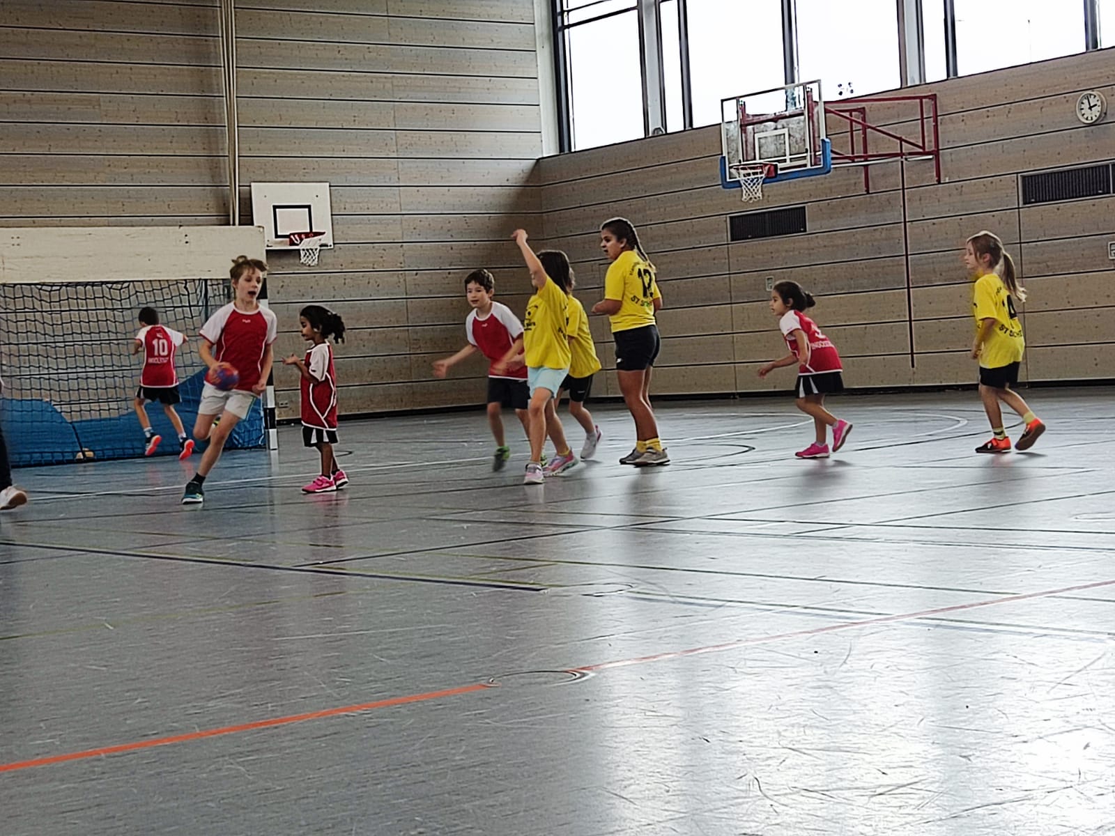 Die Minis II der Handball-Füchse beim 1. KHB-Turnier