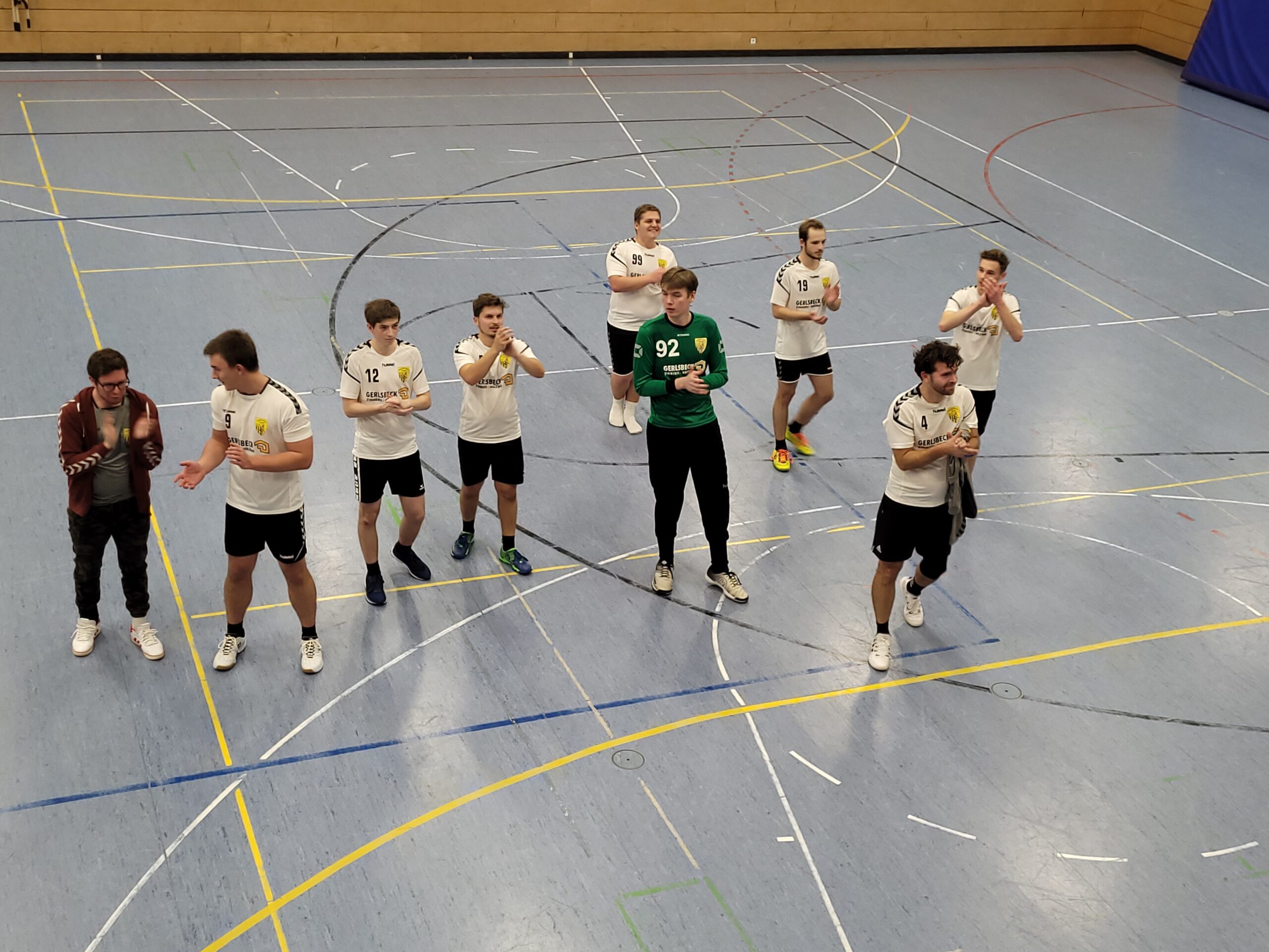 Die Herren II der Handball-Füchse im Heimspiel gegen Erdweg