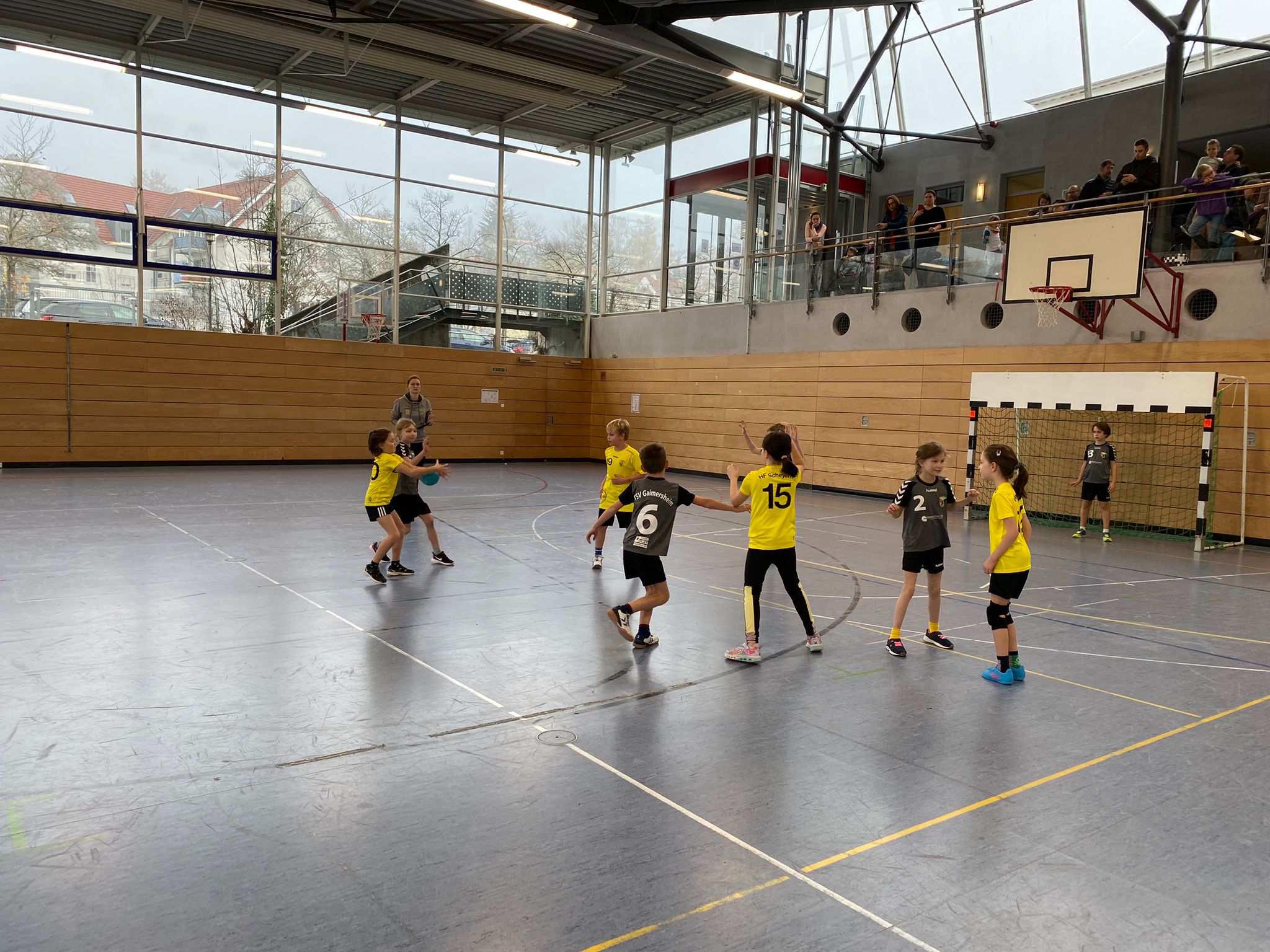 Die Minis I der Handball-Füchse beim Heim-KHB-Turnier