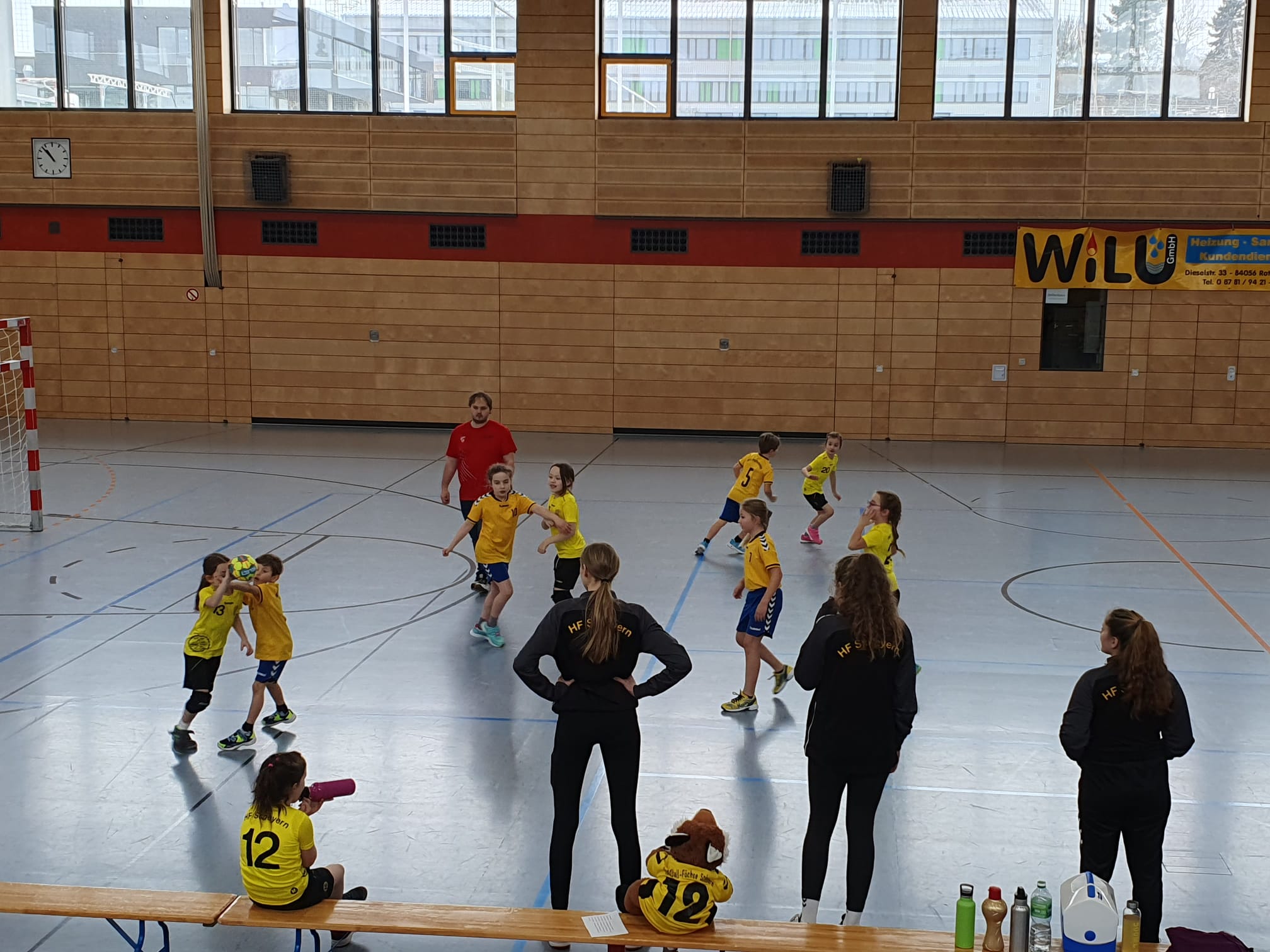 Die Minis II der Handball-Füchde beim Turnier in Rottenburg