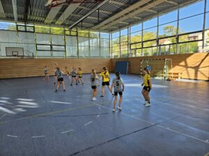Die weibliche D I der Handball-Füchse im Heimspiel gegen Pfaffenhofen
